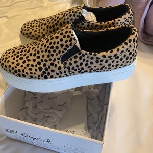 Leopard print slip-on sneakers